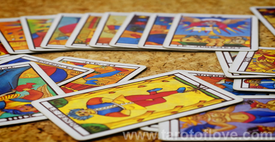 Cheating tarot spread reading online