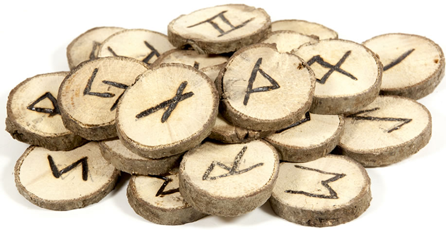 Love runes reading Does he love me ?